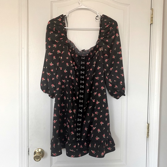 Dress - Picture 2 of 3